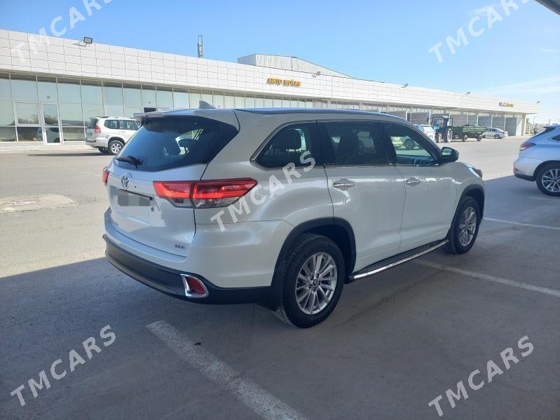 Toyota Highlander 2018 - 440 000 TMT - Aşgabat - img 3