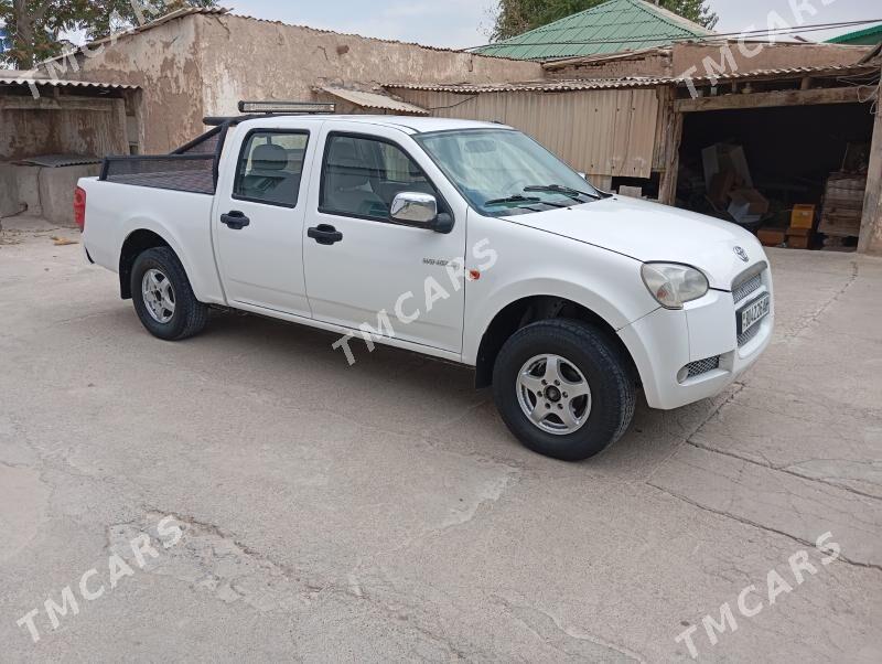 Toyota Hilux 2013 - 110 000 TMT - Кака - img 3