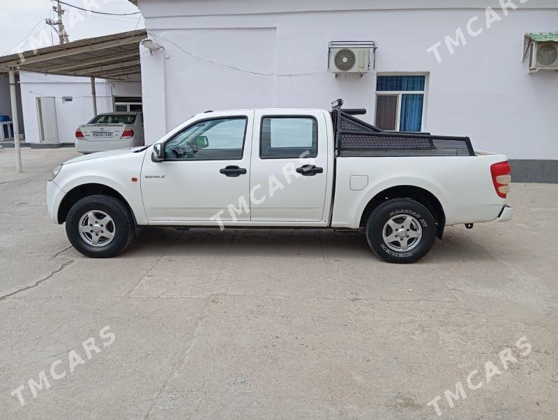 Toyota Hilux 2013 - 110 000 TMT - Кака - img 5