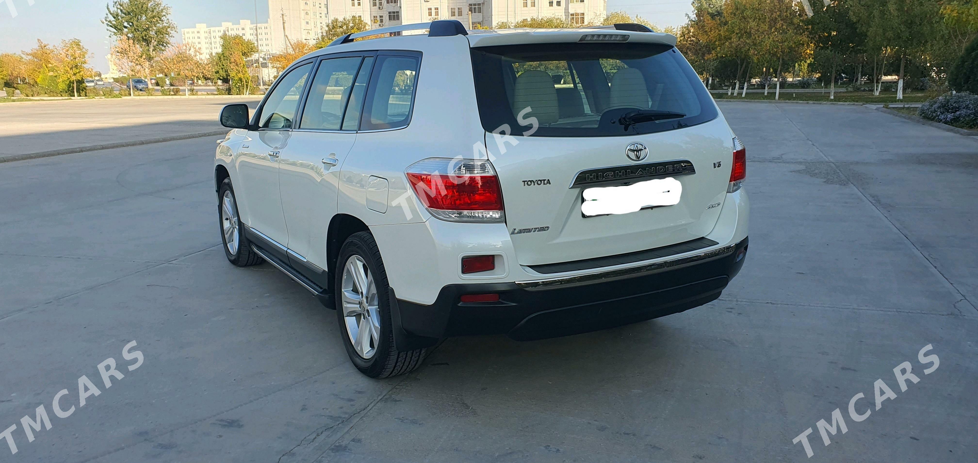 Toyota Highlander 2012 - 380 000 TMT - Дашогуз - img 3