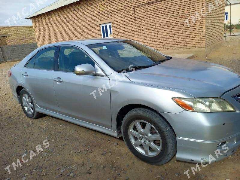 Toyota Camry 2007 - 135 000 TMT - Мары - img 2