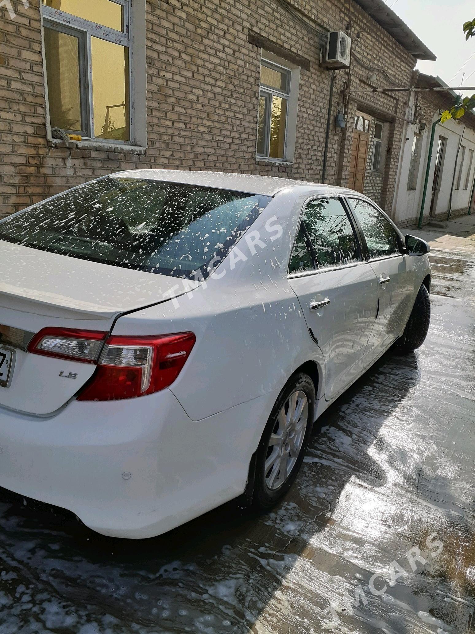 Toyota Camry 2012 - 165 000 TMT - Дашогуз - img 3