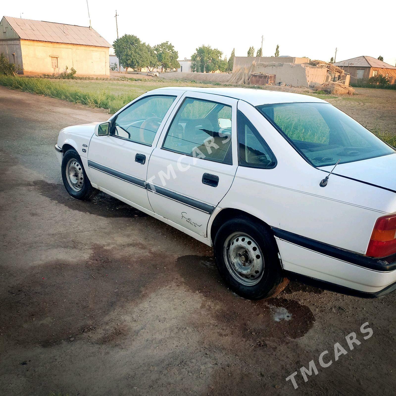 Opel Vectra 1990 - 30 000 TMT - Гороглы (Тагта) - img 2