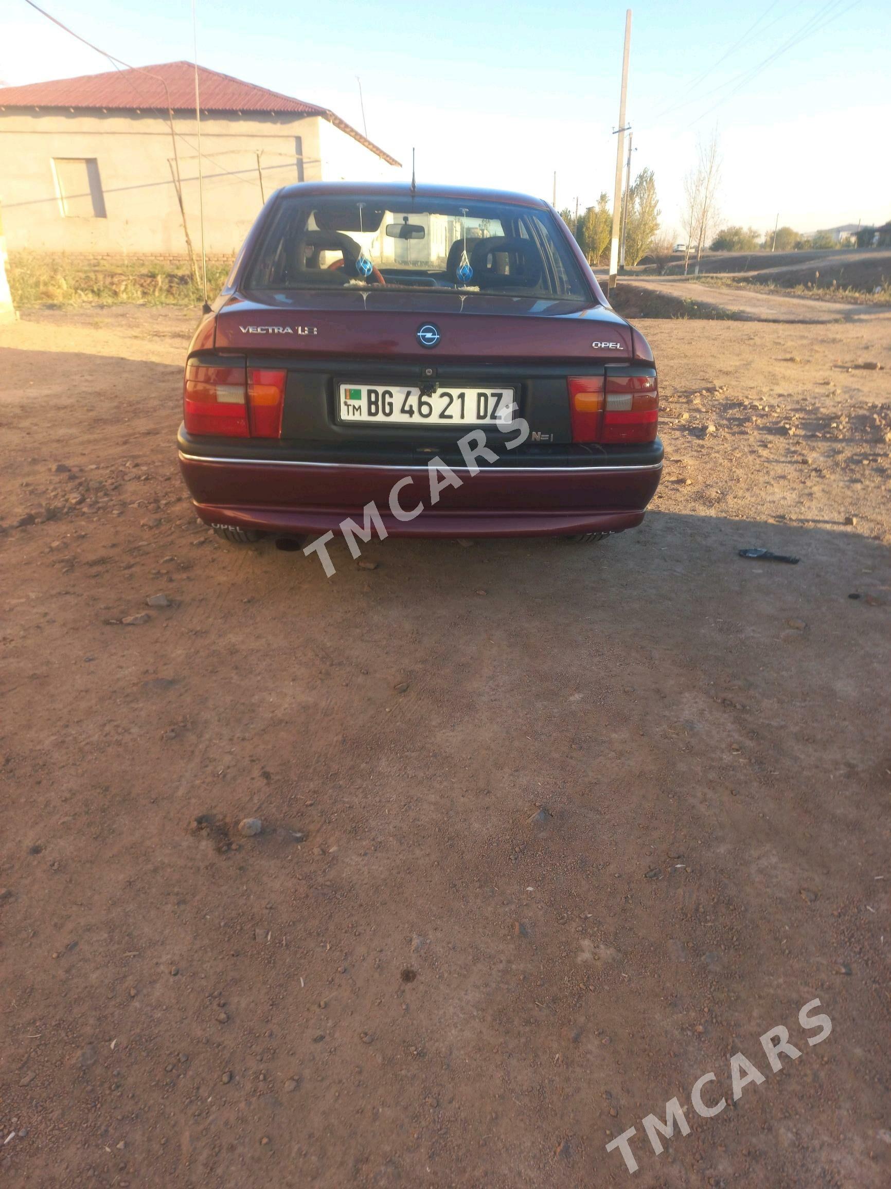 Opel Vectra 1993 - 40 000 TMT - Губадаг - img 2