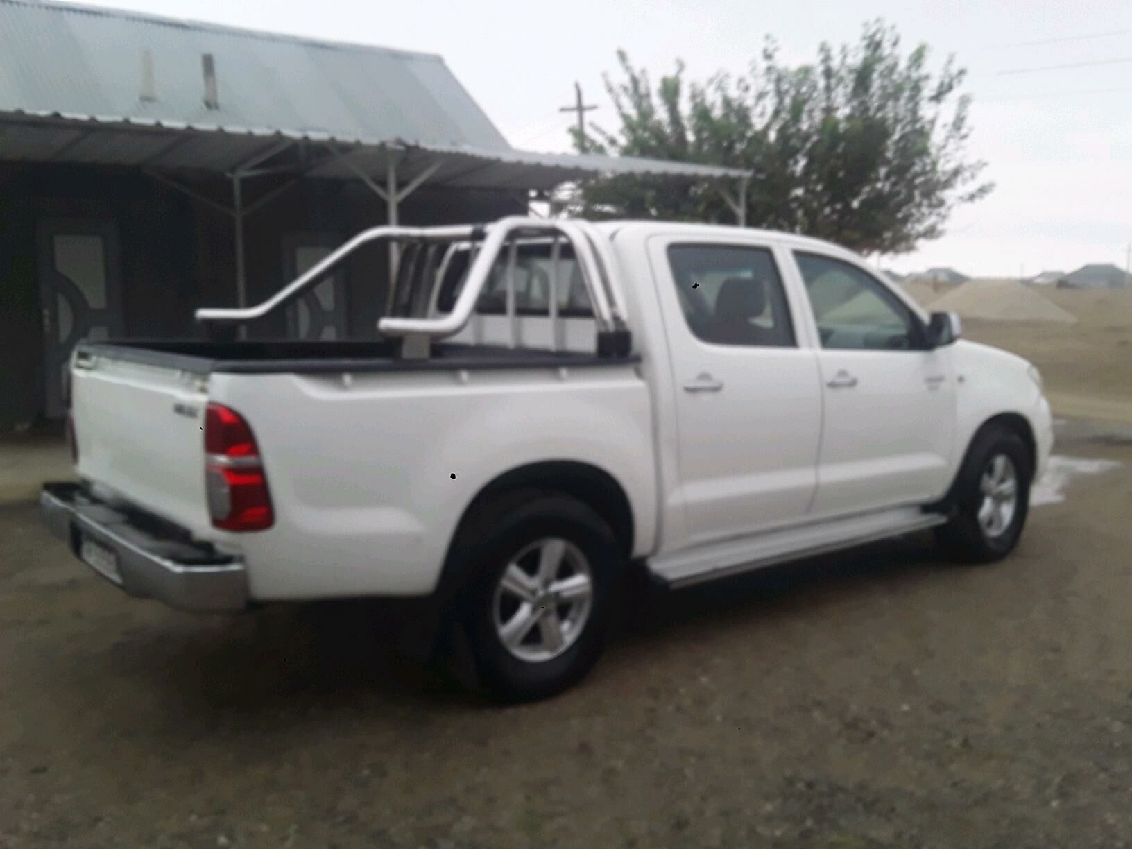 Toyota Hilux 2009 - 180 000 TMT - Гёкдепе - img 3