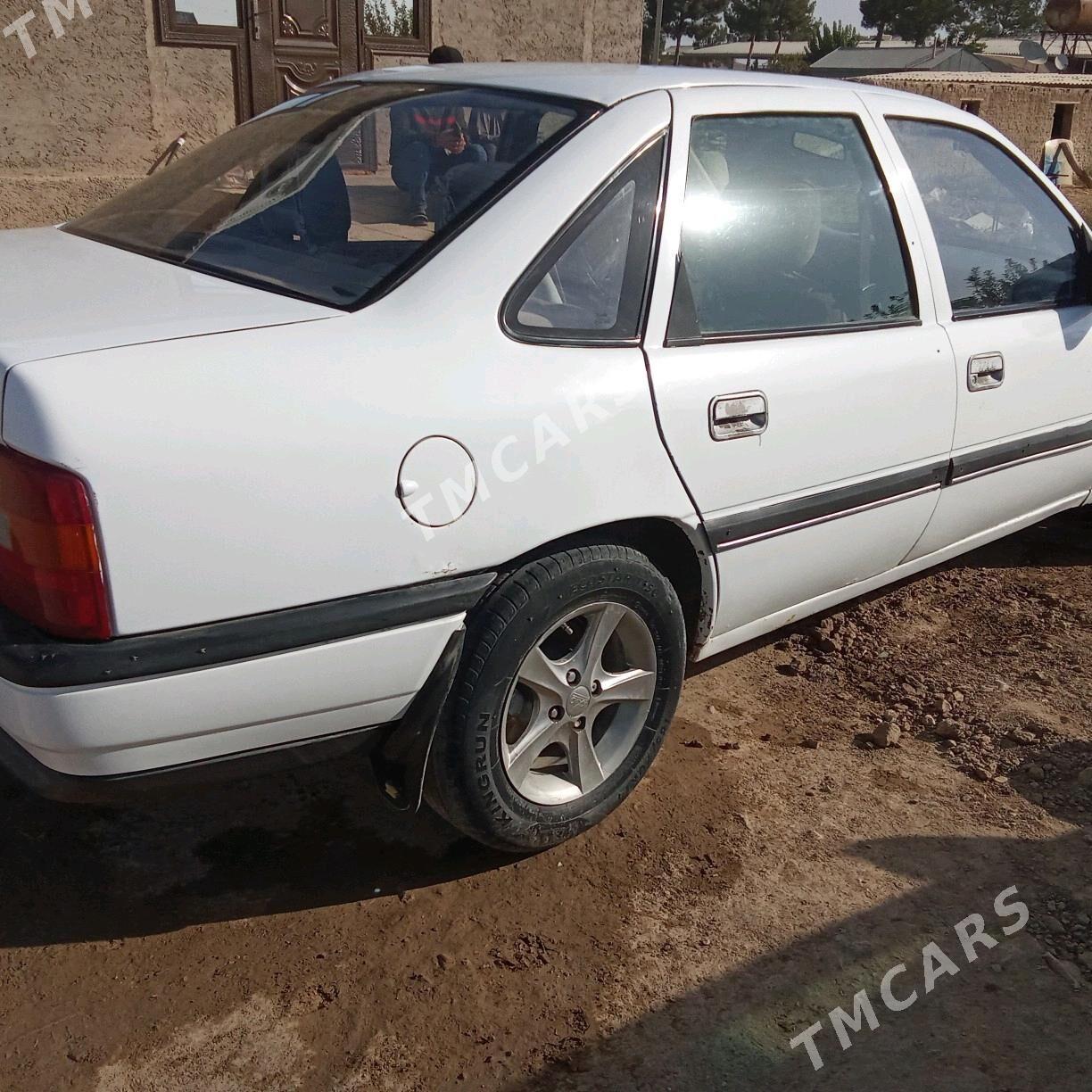 Opel Vectra 1992 - 30 000 TMT - Байрамали - img 2