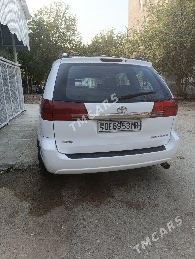 Toyota Sienna 2005 - 165 000 TMT - Мары - img 4