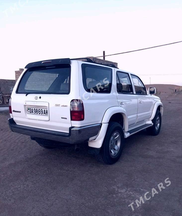 Toyota 4Runner 2000 - 118 000 TMT - Ак-Бугдайский этрап - img 4