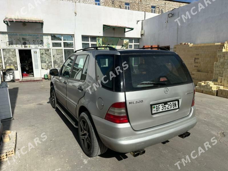 Mercedes-Benz ML55 AMG 2000 - 140 000 TMT - Türkmenbaşy - img 3