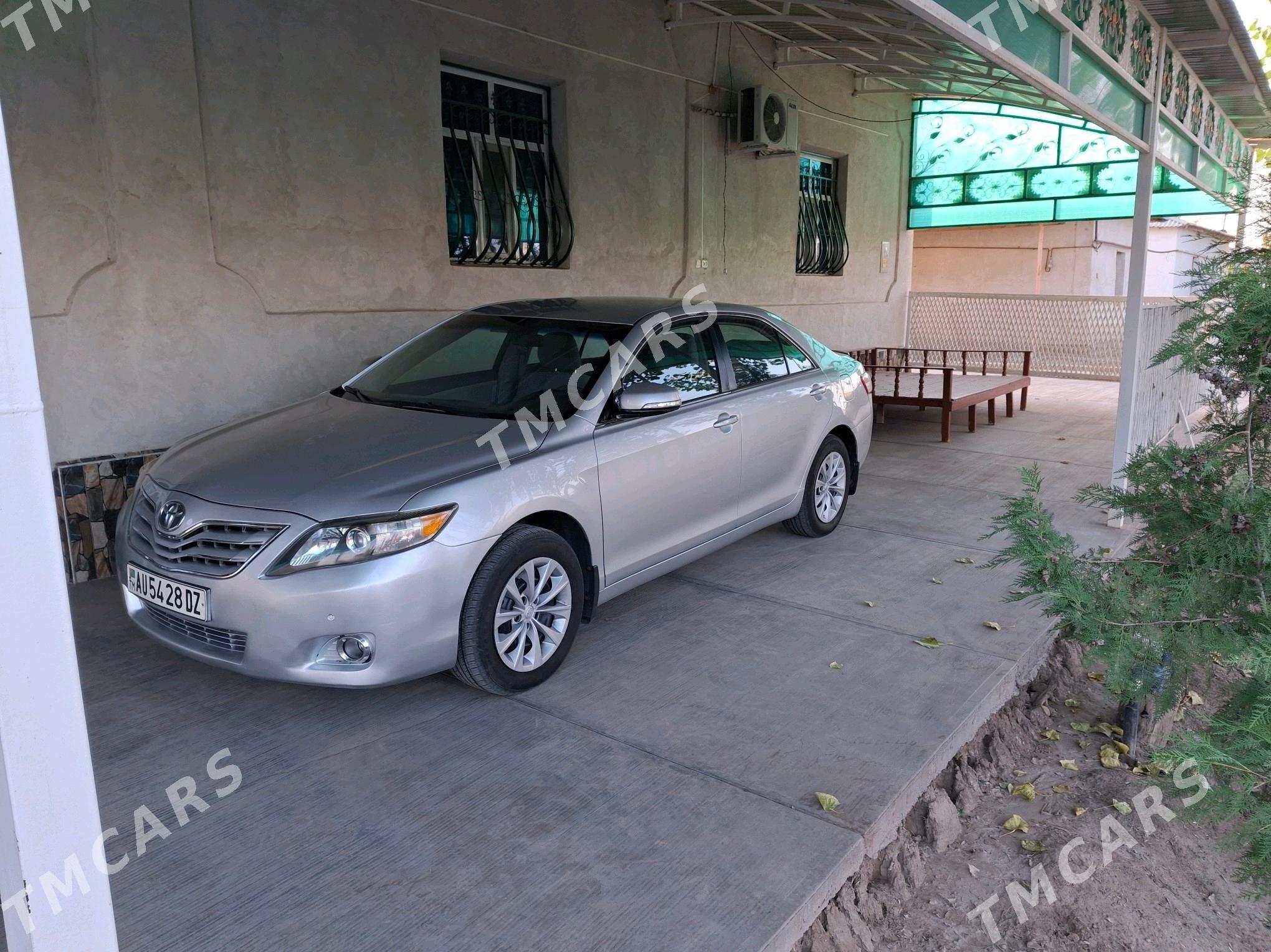 Toyota Camry 2011 - 170 000 TMT - Губадаг - img 2