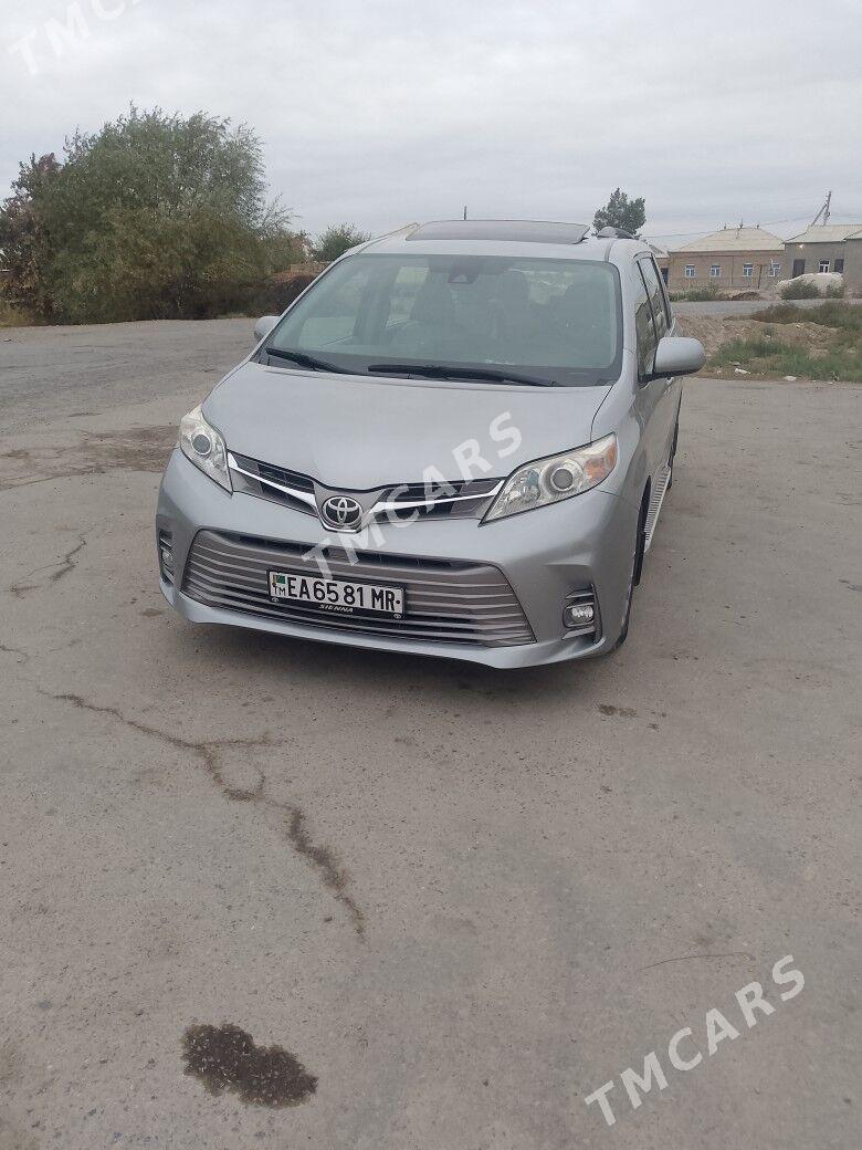 Toyota Sienna 2018 - 400 000 TMT - Murgap - img 7