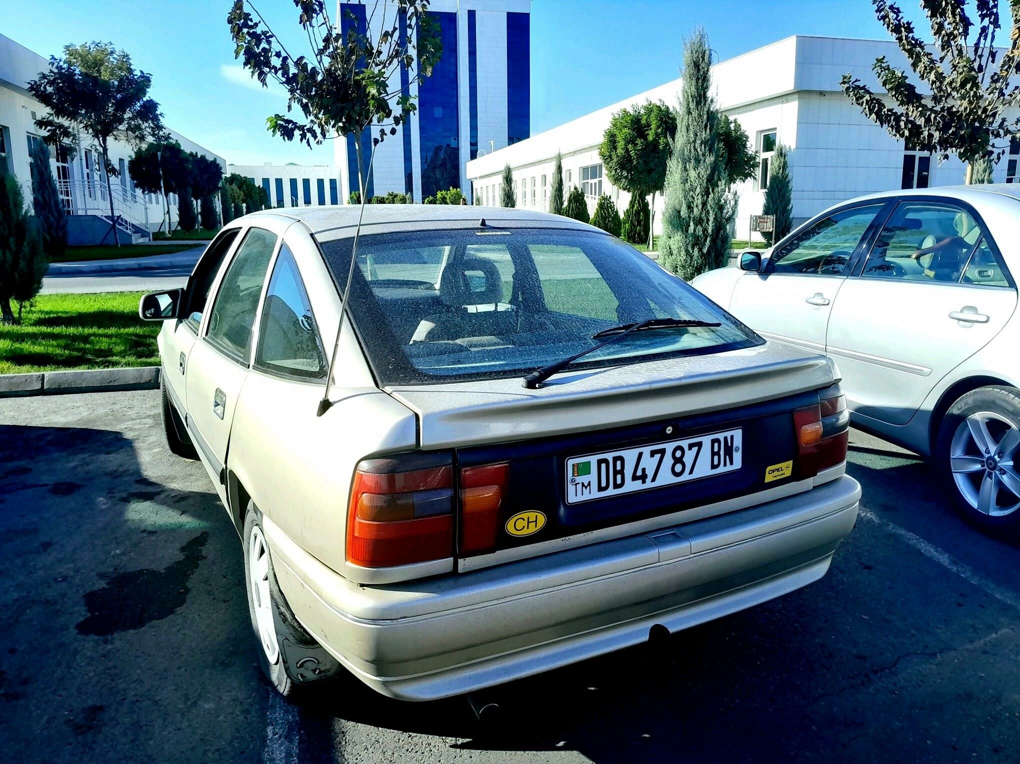 Opel Vectra 1990 - 35 000 TMT - Balkanabat - img 10