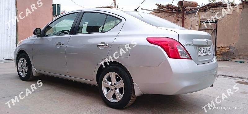 Nissan Versa 2012 - 96 000 TMT - Мары - img 4