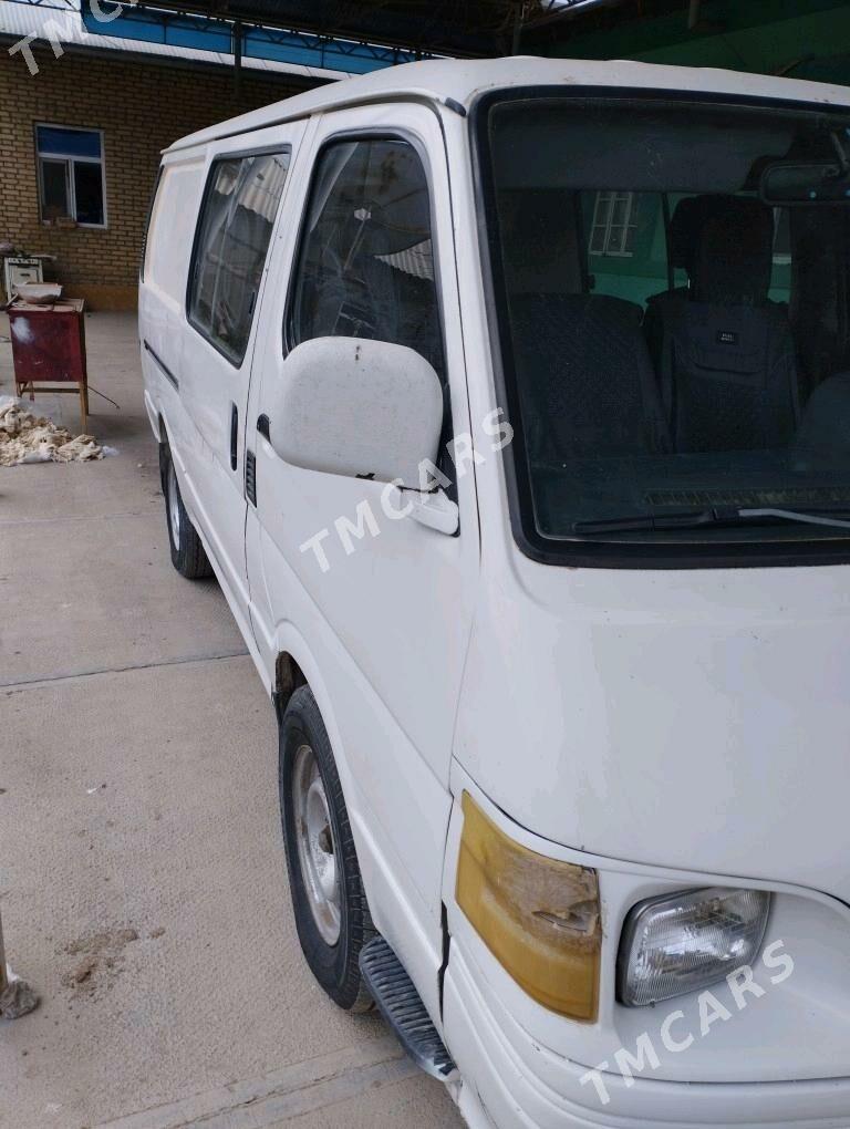 Toyota Hiace 2004 - 110 000 TMT - Векильбазар - img 3