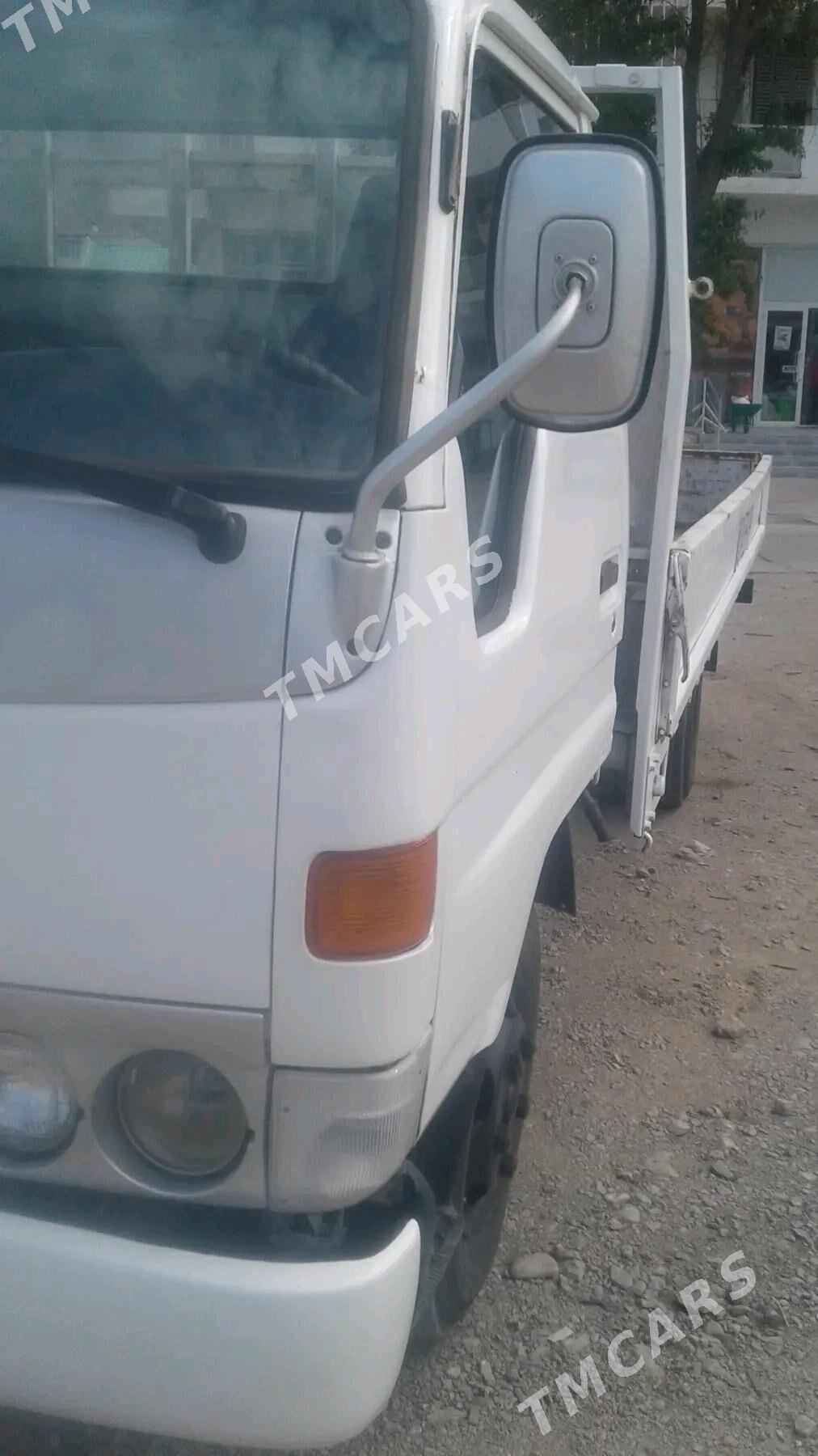 Toyota Dyna 2002 - 120 000 TMT - Балканабат - img 3