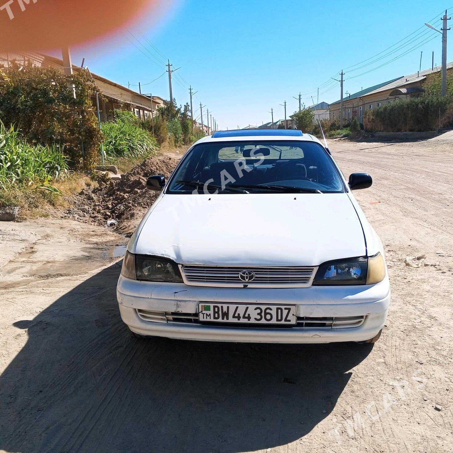 Toyota Carina 1995 - 56 000 TMT - Дашогуз - img 2