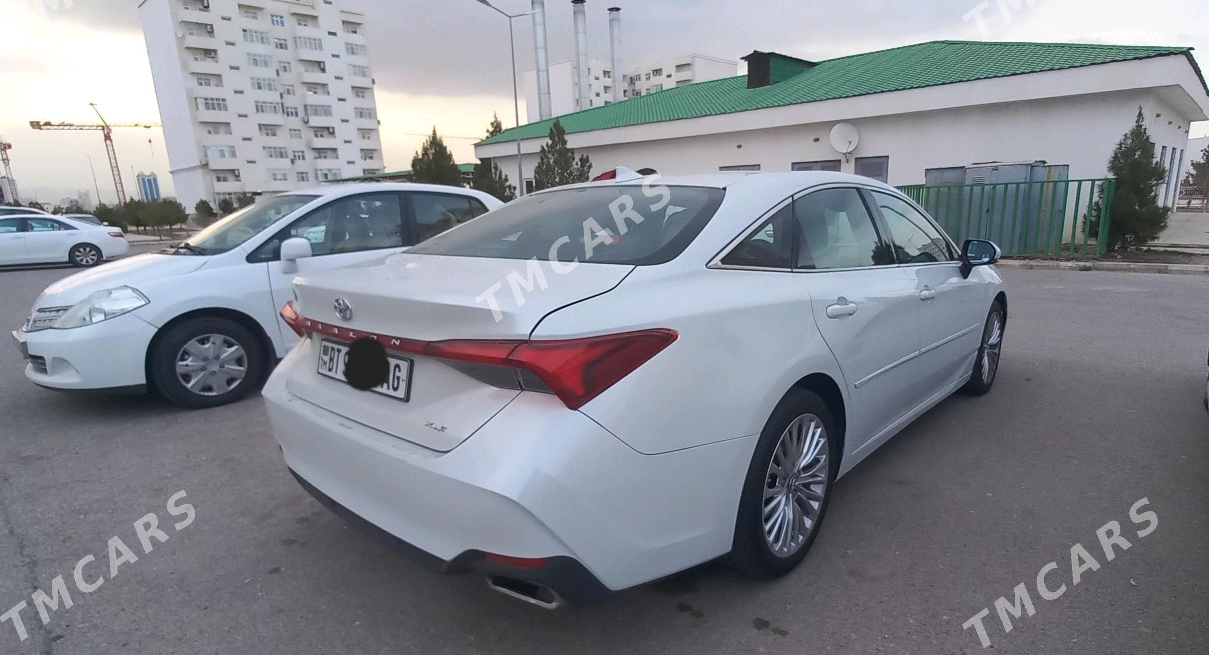 Toyota Avalon 2019 - 403 000 TMT - 8 мкр - img 3