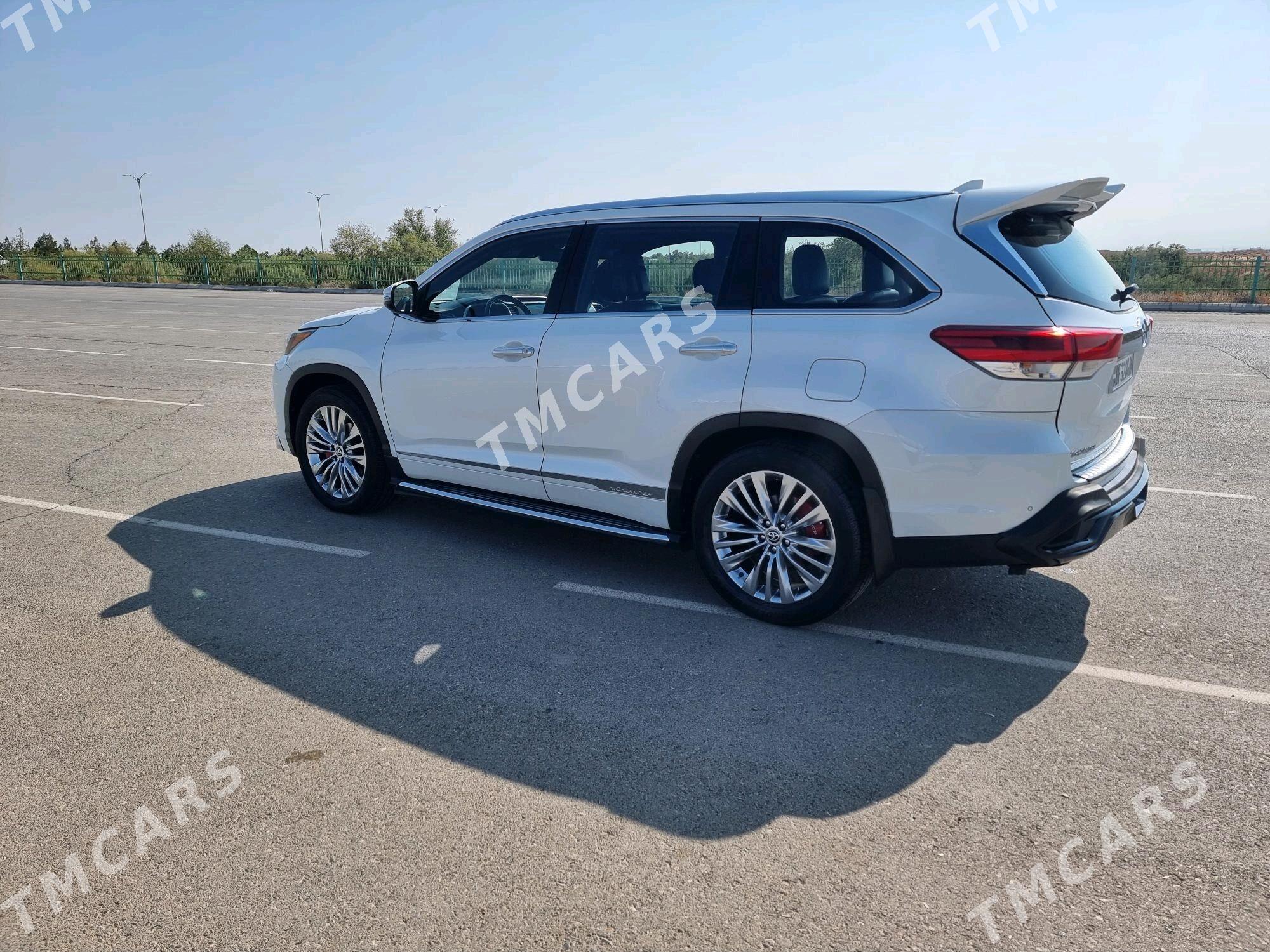 Toyota Highlander 2017 - 492 000 TMT - Aşgabat - img 2