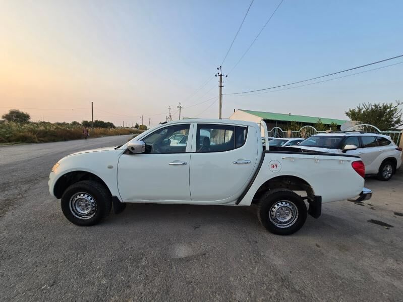 Mitsubishi L200 2013 - 135 000 TMT - Арзув - img 2