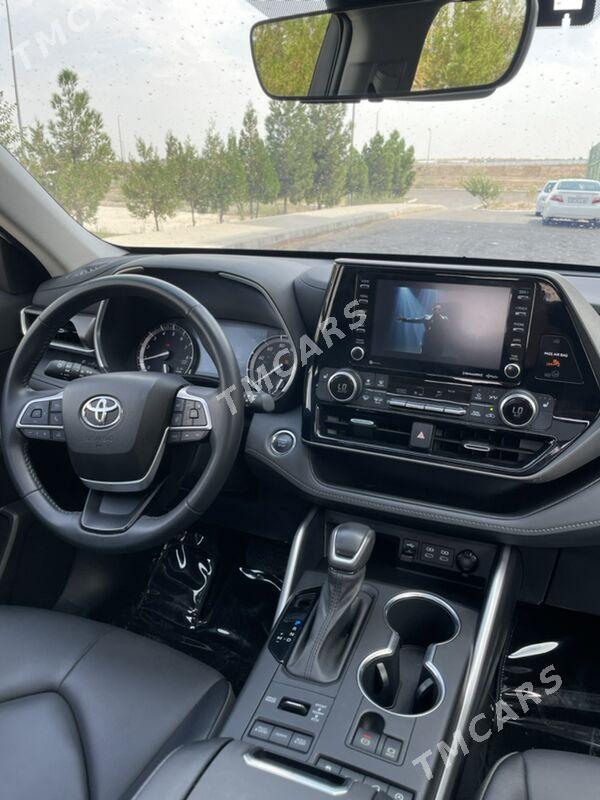 Toyota Highlander 2022 - 525 000 TMT - Aşgabat - img 9