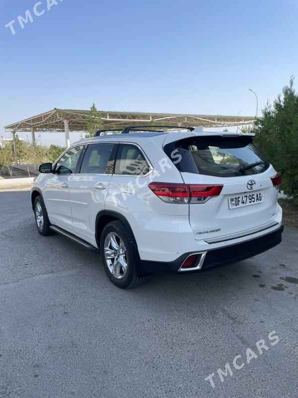 Toyota Highlander 2017 - 485 000 TMT - Aşgabat - img 7