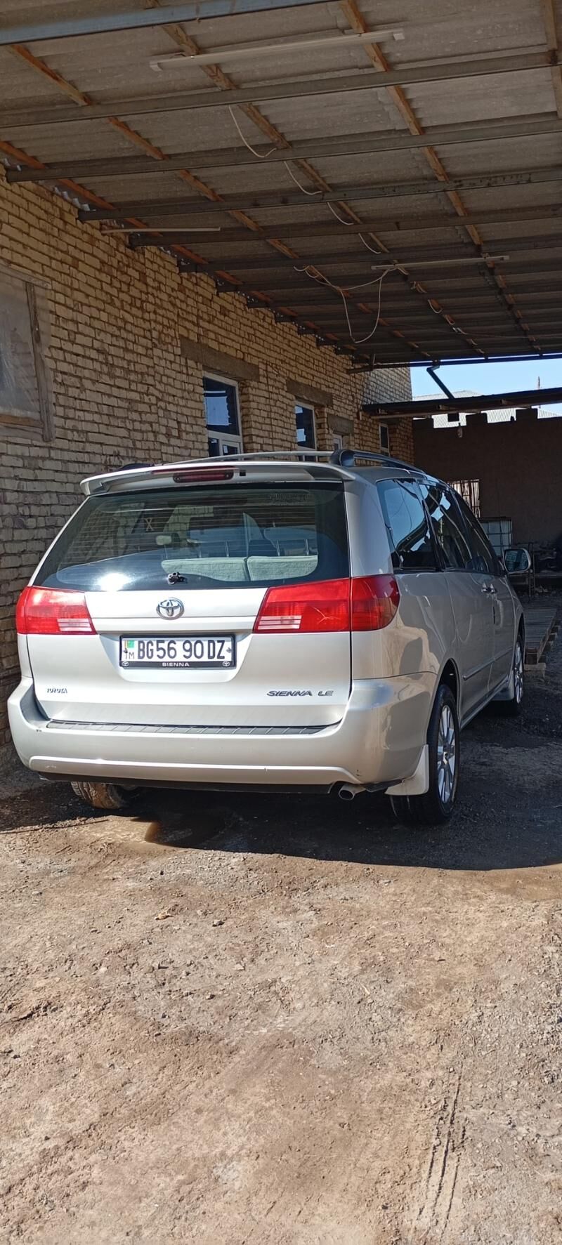 Toyota Sienna 2004 - 215 000 TMT - Гурбансолтан Едже - img 3