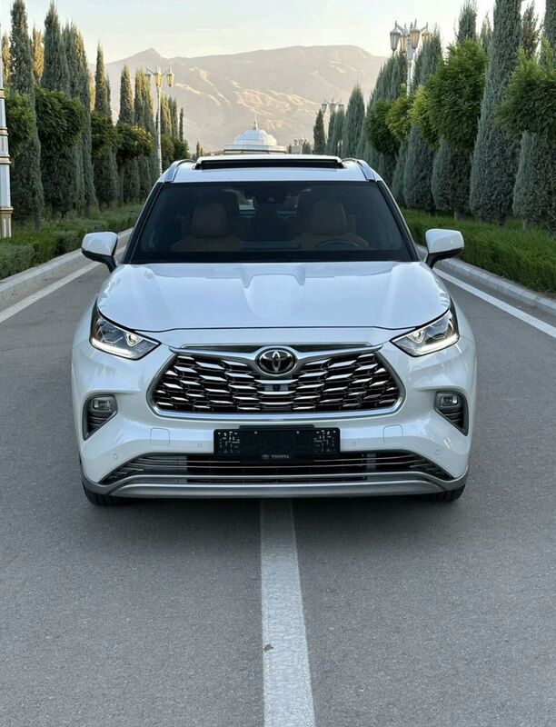 Toyota Highlander 2021 - 595 000 TMT - Ашхабад - img 3