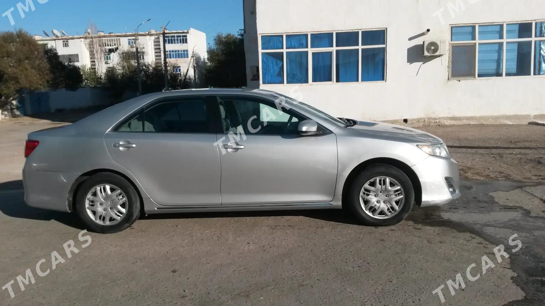 Toyota Camry 2013 - 210 000 TMT - Daşoguz - img 3