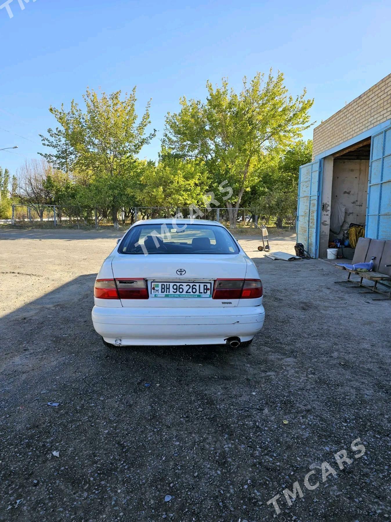 Toyota Carina 1993 - 35 000 TMT - Газаджак - img 10