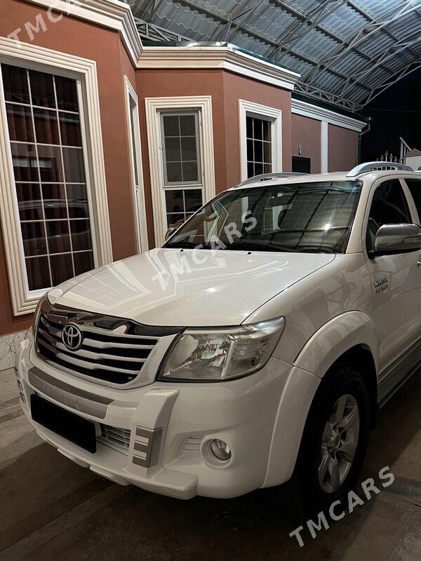 Toyota Hilux 2014 - 353 000 TMT - Ашхабад - img 3