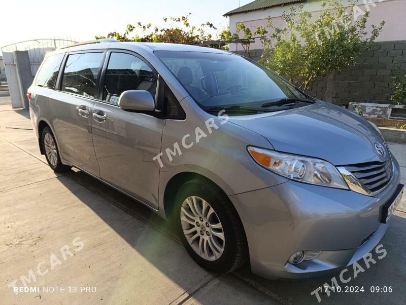 Toyota Sienna 2015 - 350 000 TMT - Туркменбаши - img 4