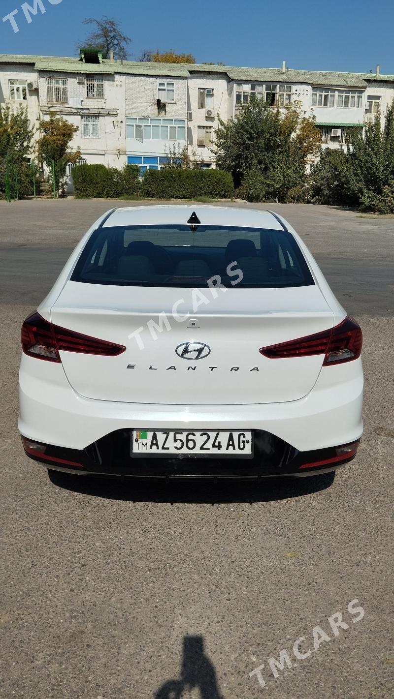 Hyundai Elantra 2019 - 176 000 TMT - Ашхабад - img 2