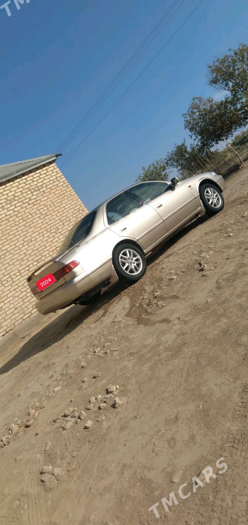 Toyota Camry 2001 - 140 000 TMT - Ёлётен - img 3