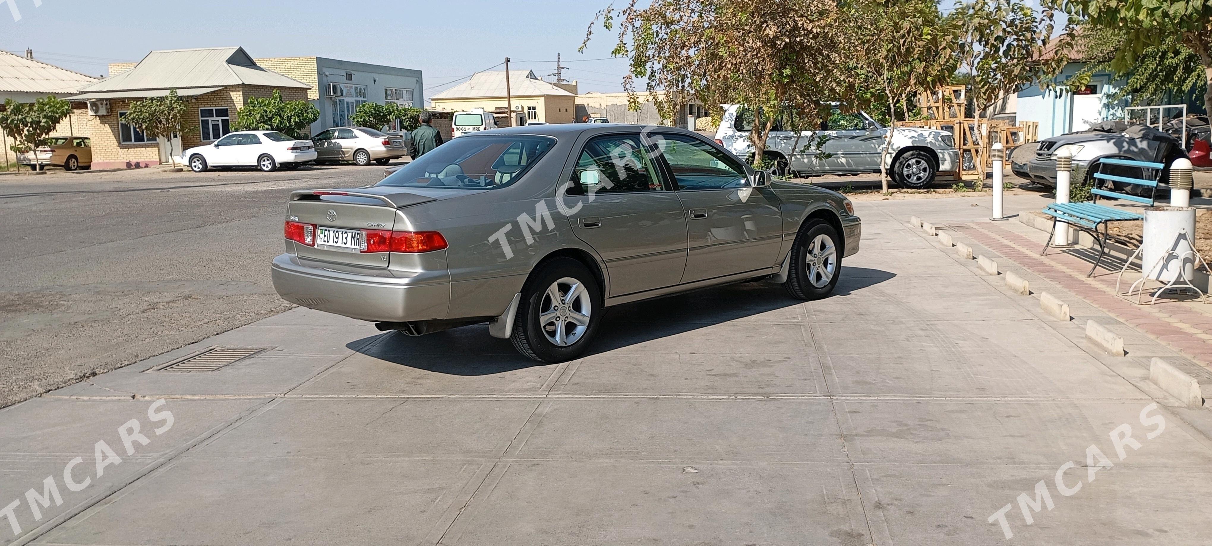 Toyota Camry 2001 - 137 000 TMT - Мары - img 8