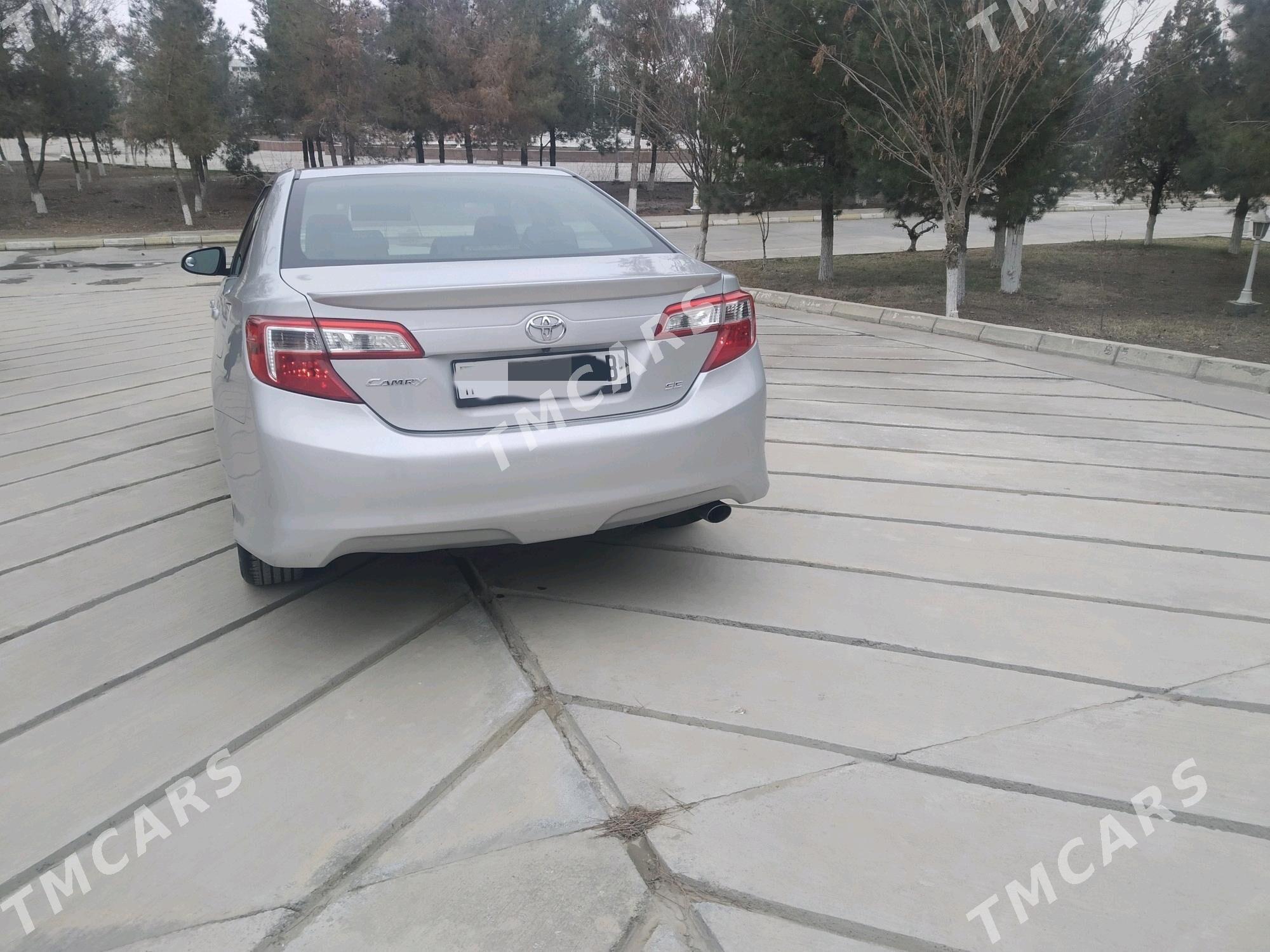 Toyota Camry 2014 - 200 000 TMT - Дянев - img 5