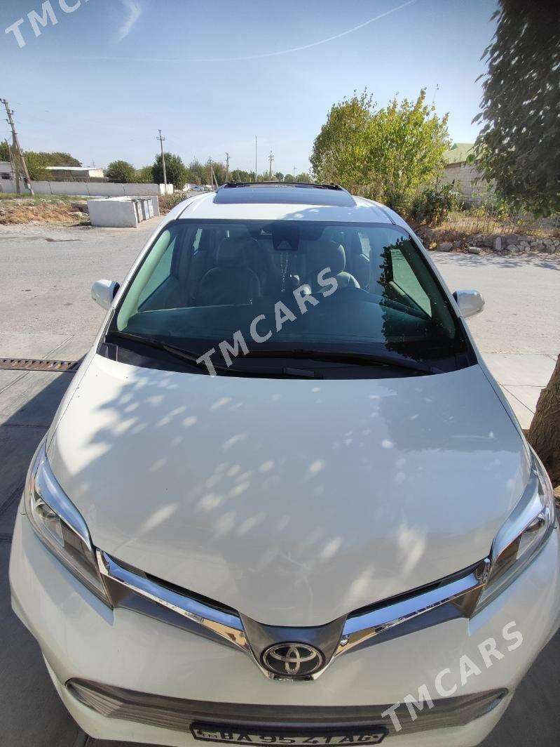 Toyota Sienna 2018 - 500 000 TMT - Aşgabat - img 2