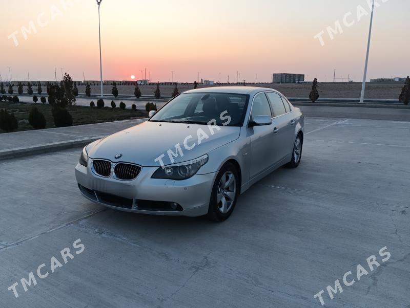 BMW E60 2004 - 159 000 TMT - Балканабат - img 4