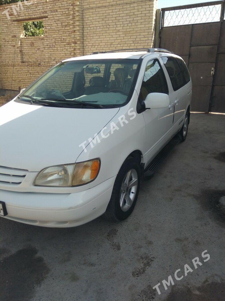 Toyota Sienna 2000 - 145 000 TMT - Türkmenabat - img 2