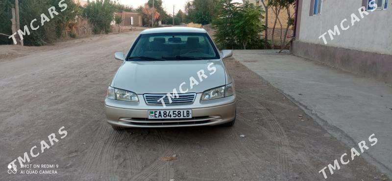 Toyota Camry 2000 - 110 000 TMT - Kerki - img 8