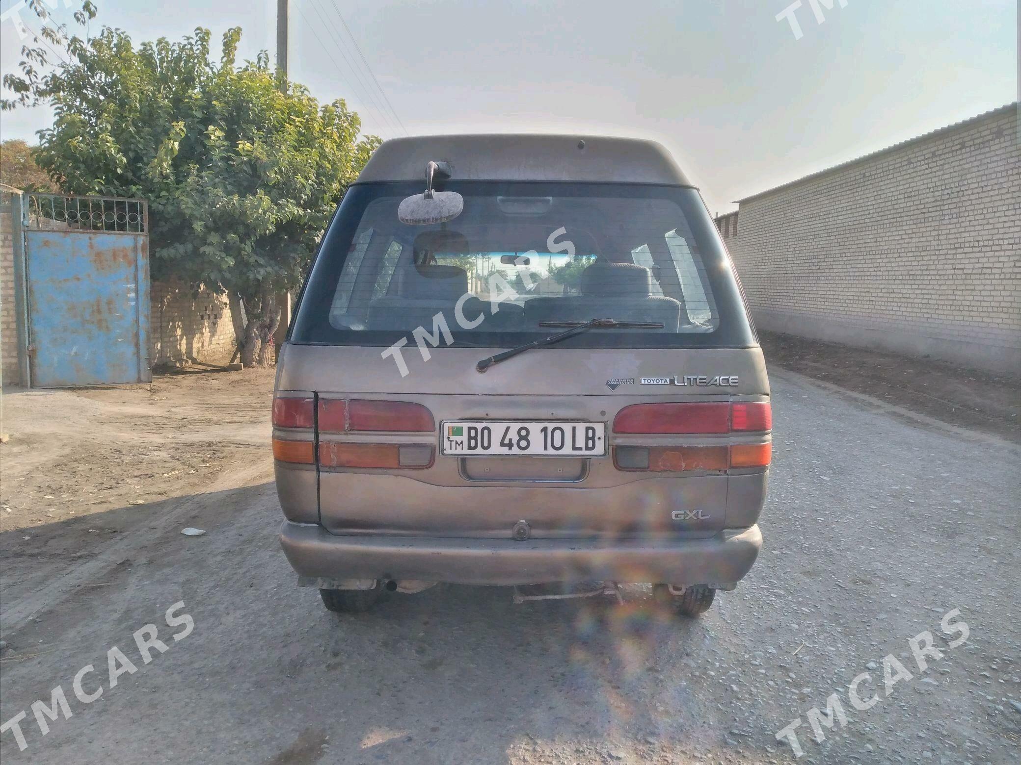 Toyota Town Ace 1992 - 16 000 TMT - Саят - img 2