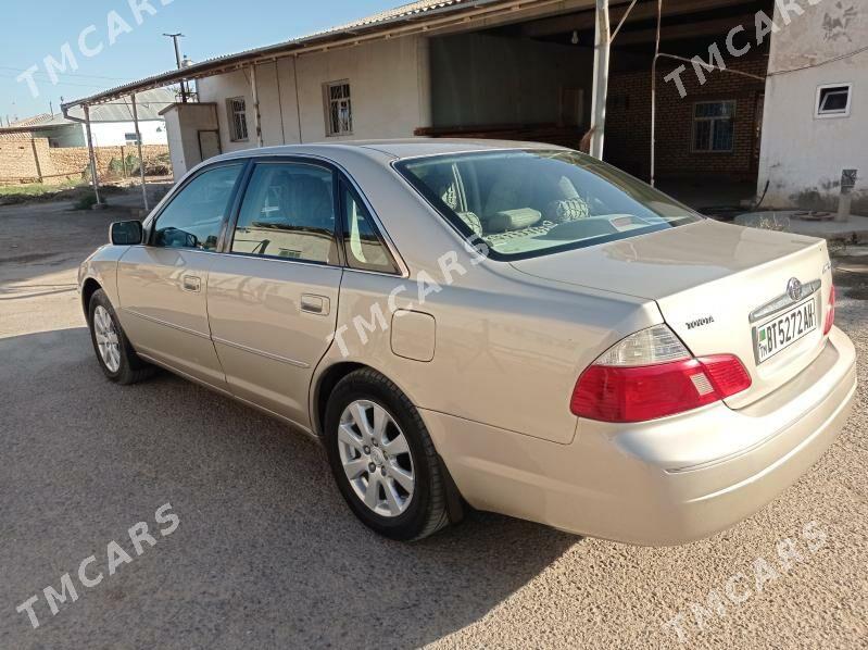 Toyota Avalon 2002 - 150 000 TMT - Бабадайхан - img 3