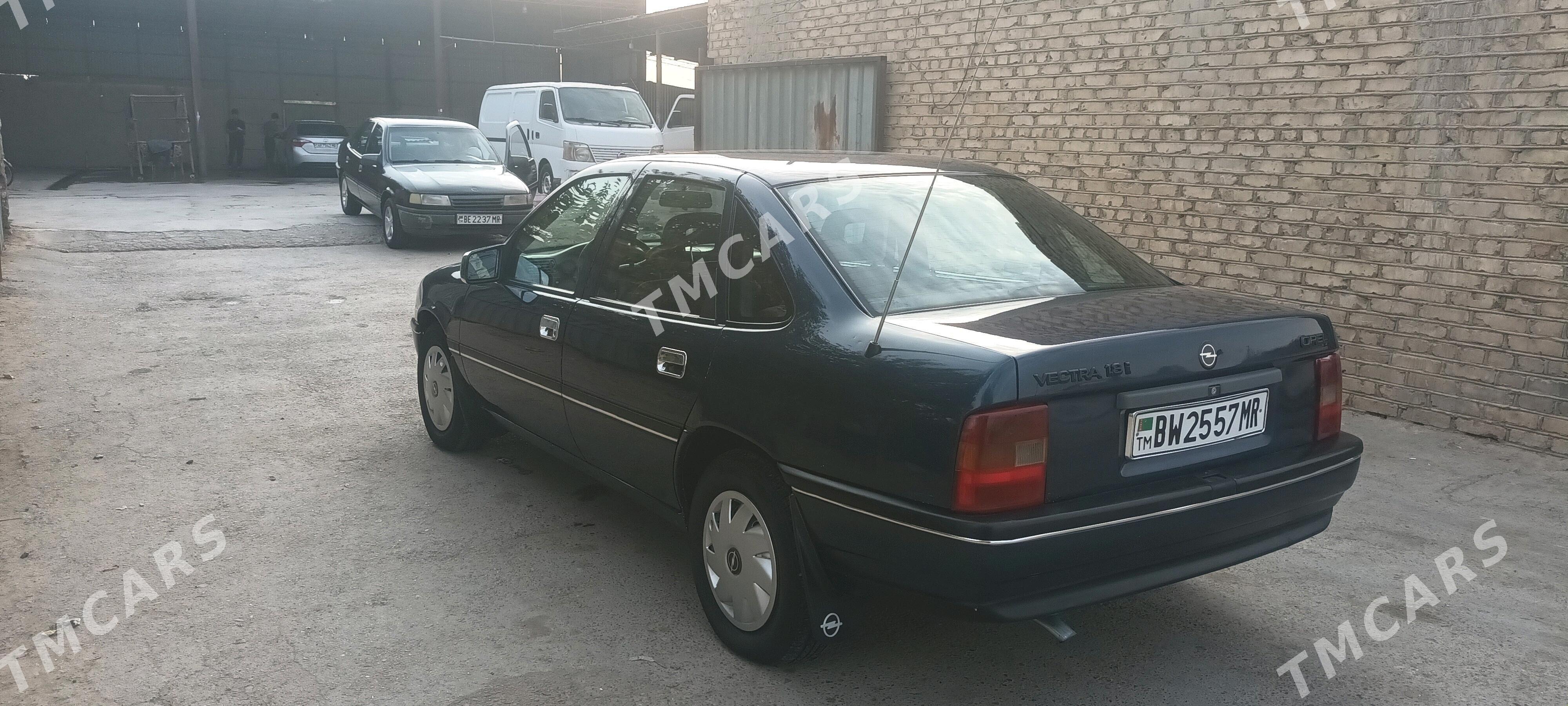 Opel Vectra 1990 - 38 000 TMT - Мары - img 4