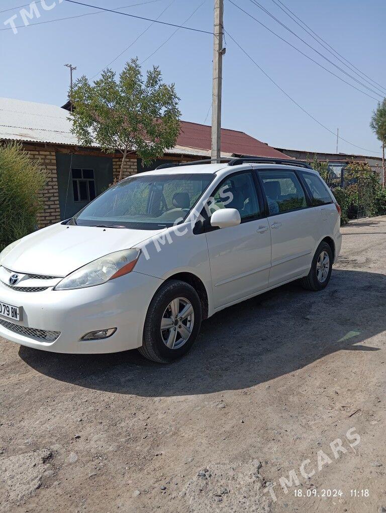 Toyota Sienna 2008 - 170 000 TMT - Türkmenbaşy - img 3