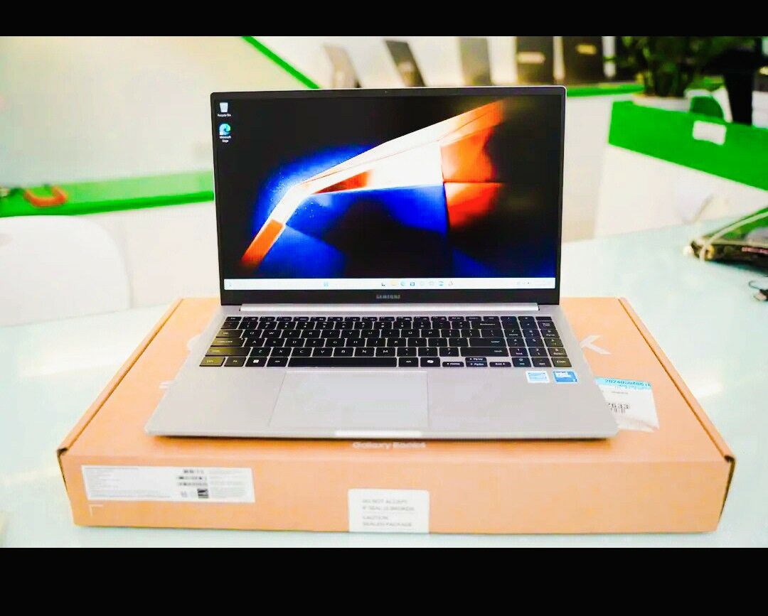 Samsung Galaxy Book4/i7/RAM 16 - Aşgabat - img 2