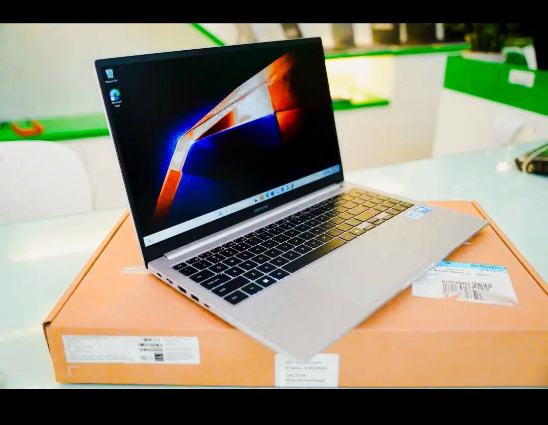 Samsung Galaxy Book4/i7/RAM 16 - Aşgabat - img 3