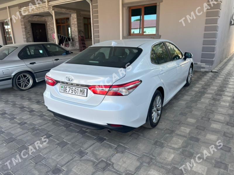 Toyota Camry 2019 - 260 000 TMT - Мары - img 6