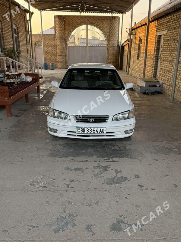 Toyota Camry 2000 - 128 000 TMT - Мары - img 4