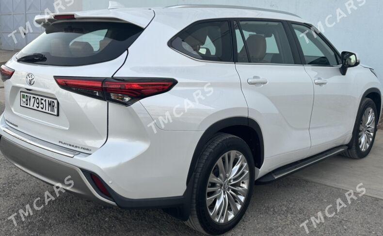 Toyota Highlander 2022 - 735 000 TMT - Мары - img 2