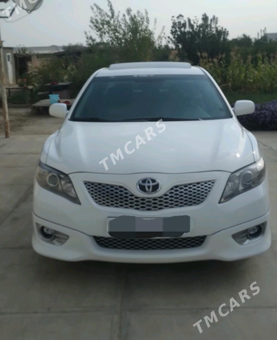 Toyota Camry 2011 - 195 000 TMT - Ёлётен - img 3