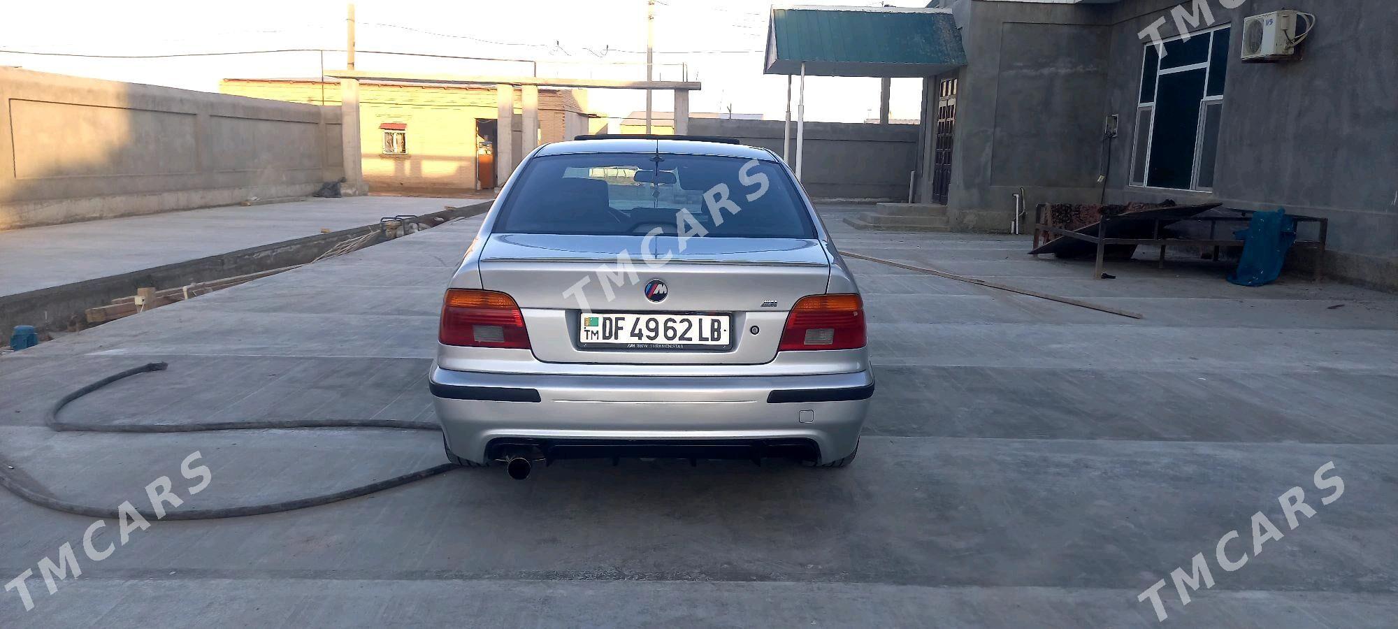 BMW E39 2003 - 120 000 TMT - Дянев - img 4